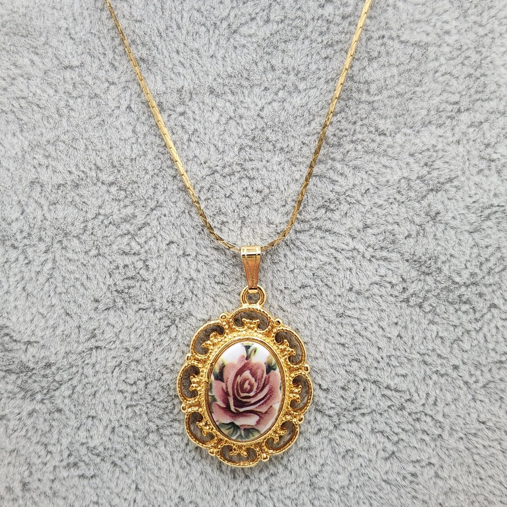 Vintage Floral Rose Cameo Filigree Oval Pendant Necklace Victorian Style